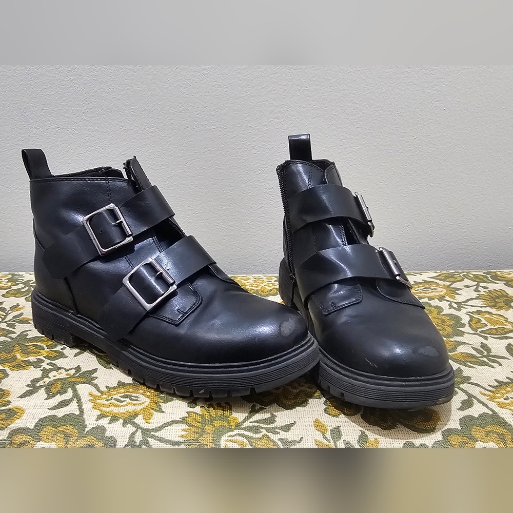 So Women's Fettuccine Black Comfort Zip Ankle Boots Size 7.5